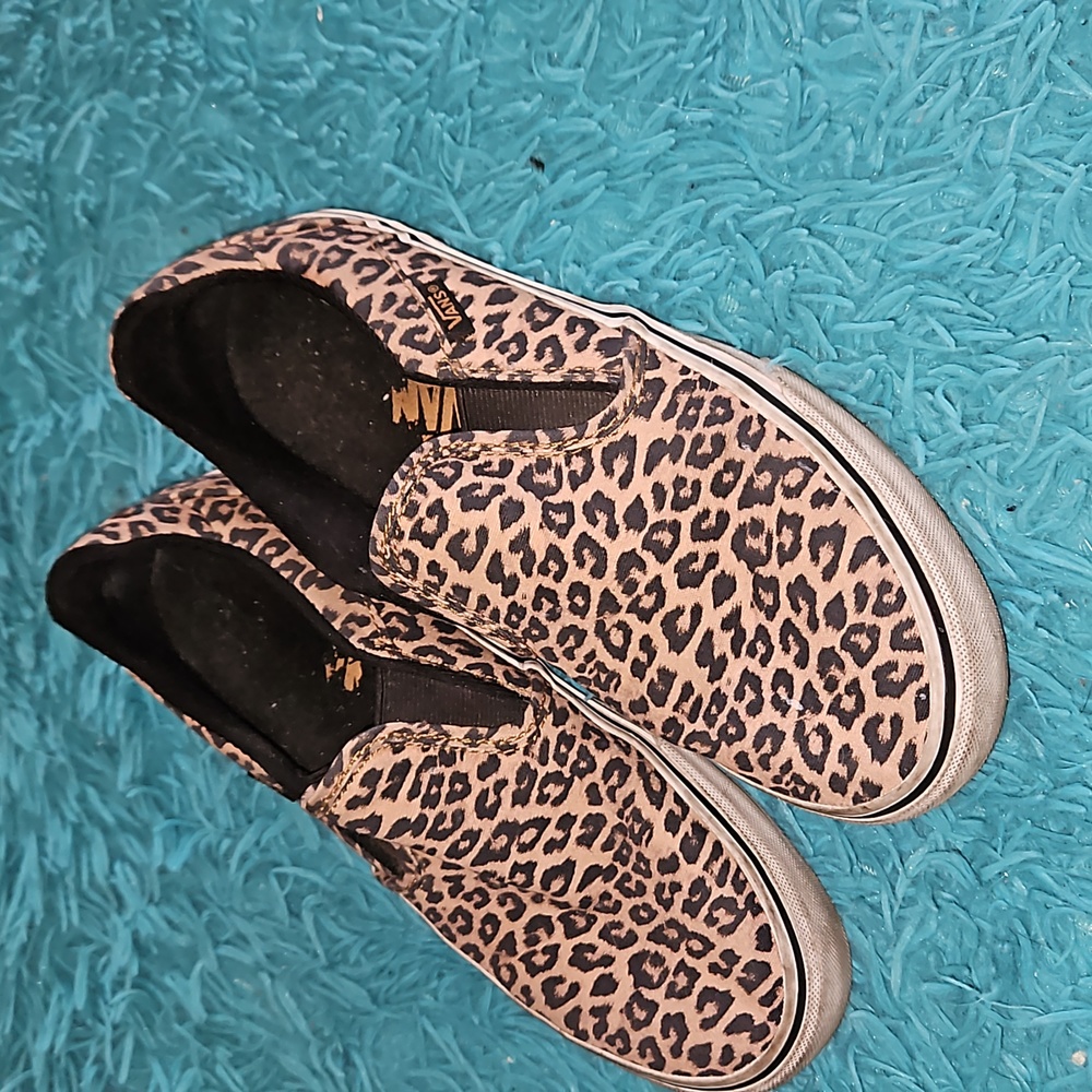Vans leopard print slip-on sneakers size 7.5
